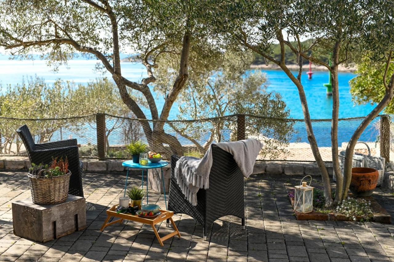 Mia Mobile Home With Jacuzzi Ждрелац Экстерьер фото